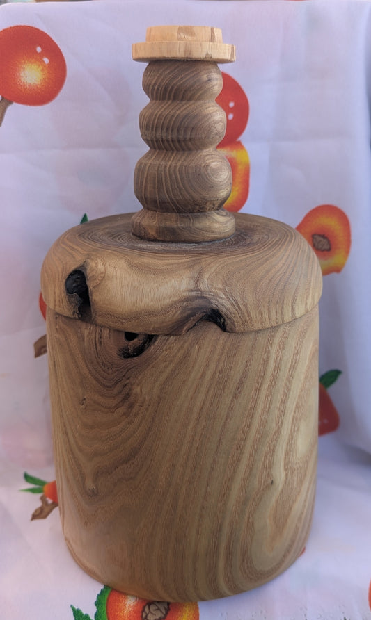 Catalpa Christmas Cookie Jar